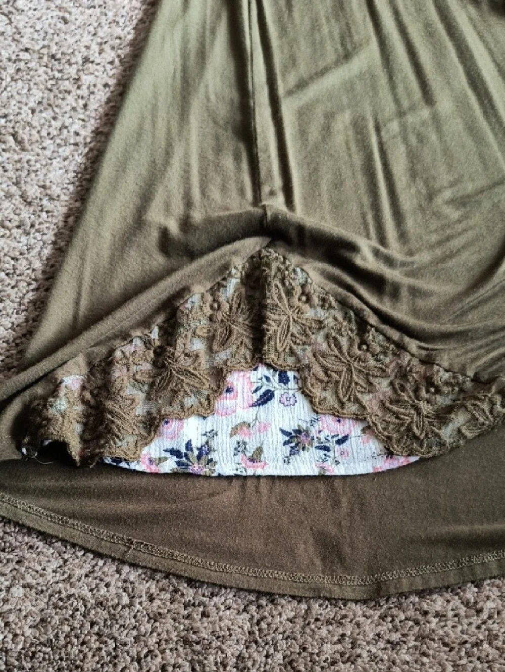 Flowy Olive Green Swing Tank with Lace Trim - Women - Picture 5 of 6